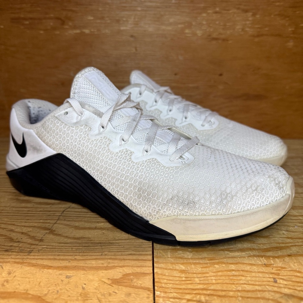 Nike Metcon 5 Black White Men's Size 8.5 – Excellent Soles, Light Wear